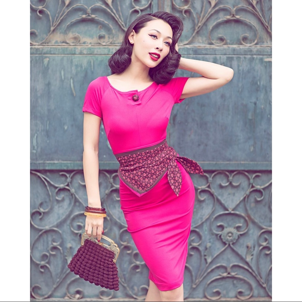 Le Palais Vintage hot pink wiggle dress (Size S)